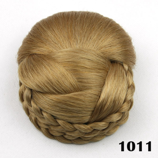 Chignon de cheveux tressés. Accessoires pour coiffure – Image 4