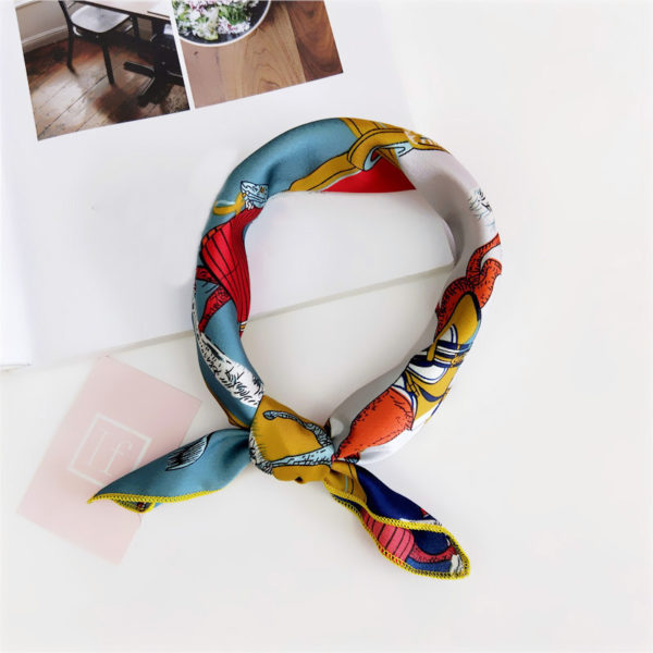 Petit foulard carré pour femmes – Image 3