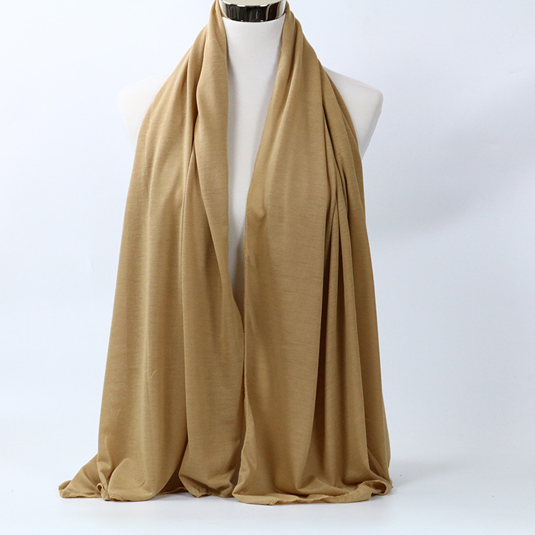 Châle de robe nationale. Foulard arabe