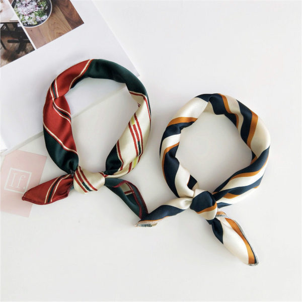 Petit foulard carré pour femmes – Image 2