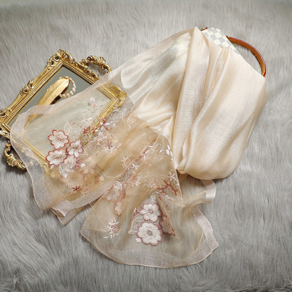 Foulard en soie brodée pour femmes – Image 8