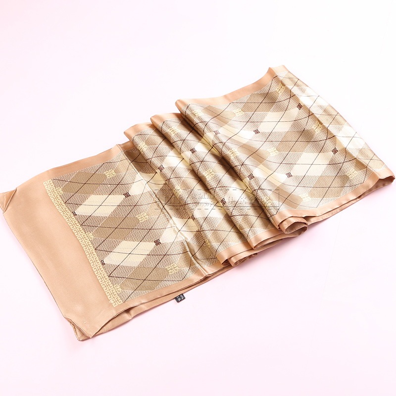 Echarpe élégante en satin pour hommes – Image 47