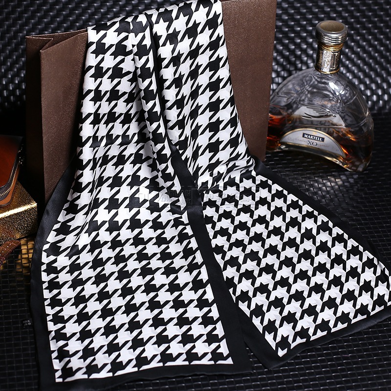 Echarpe élégante en satin pour hommes – Image 14