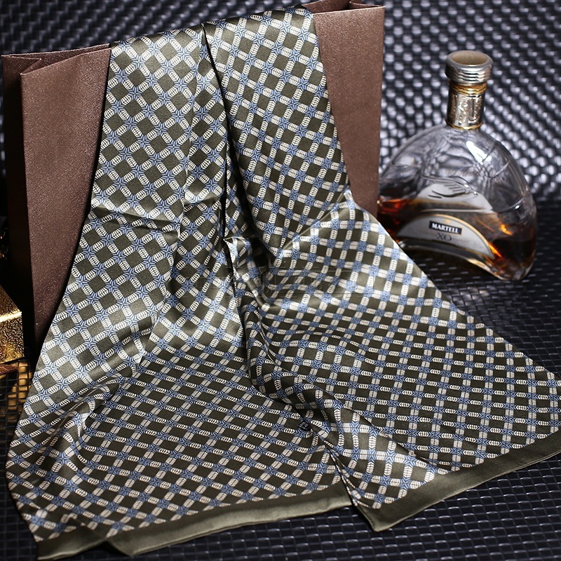 Echarpe élégante en satin pour hommes – Image 32