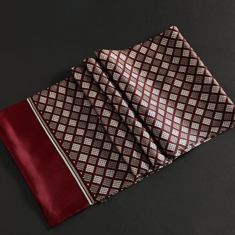 Echarpe élégante en satin pour hommes – Image 19