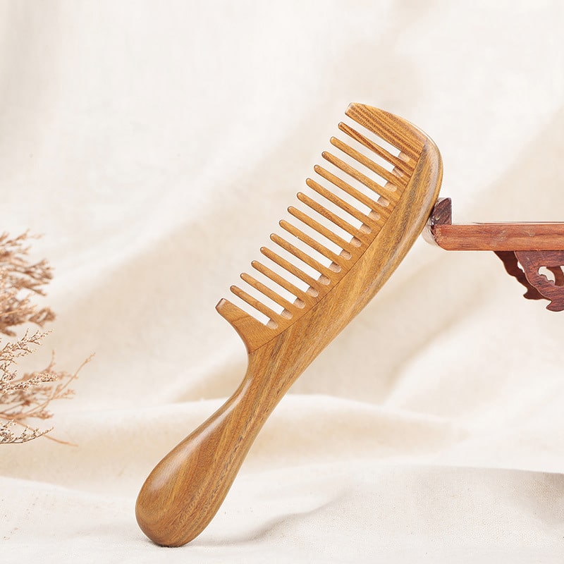 Peigne à cheveux en bois de santal vert – Image 3