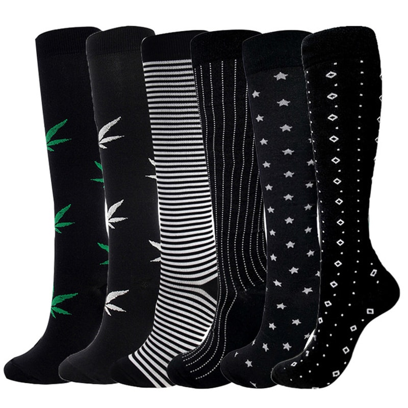 Chaussettes de compression sportive. Chaussettes de football. Chaussettes de compression à tube long à tube haut