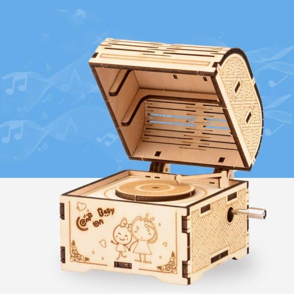 Boîte à musique à manivelle. Boîte à musique éducative pour enfants