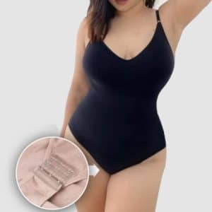 Vêtement de forme une pièce sans couture pour femmes. Shapewear