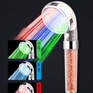 Pommeau de douche à main émettant de la lumière à LED. Buse de contrôle de la température à changement de couleur colorée