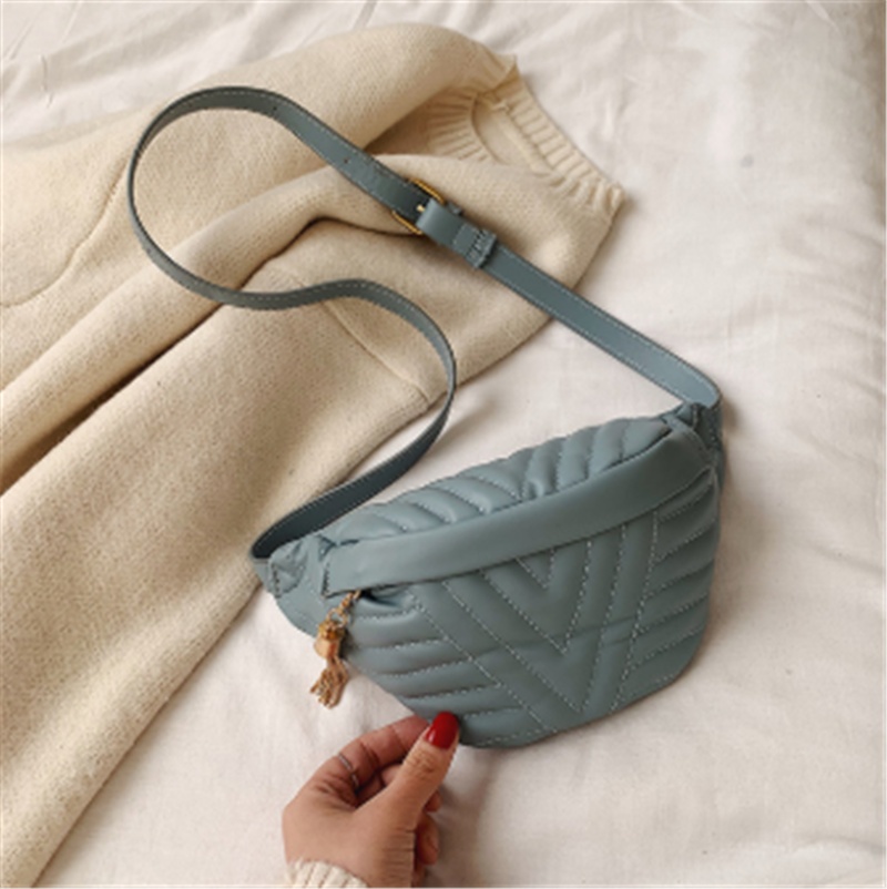 Sac de poitrine en cuir pour femmes. Sac banane – Image 4