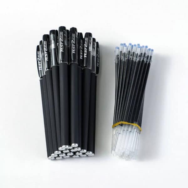 20 pièces et 50 recharges. Stylo seringue noire givrée neutre