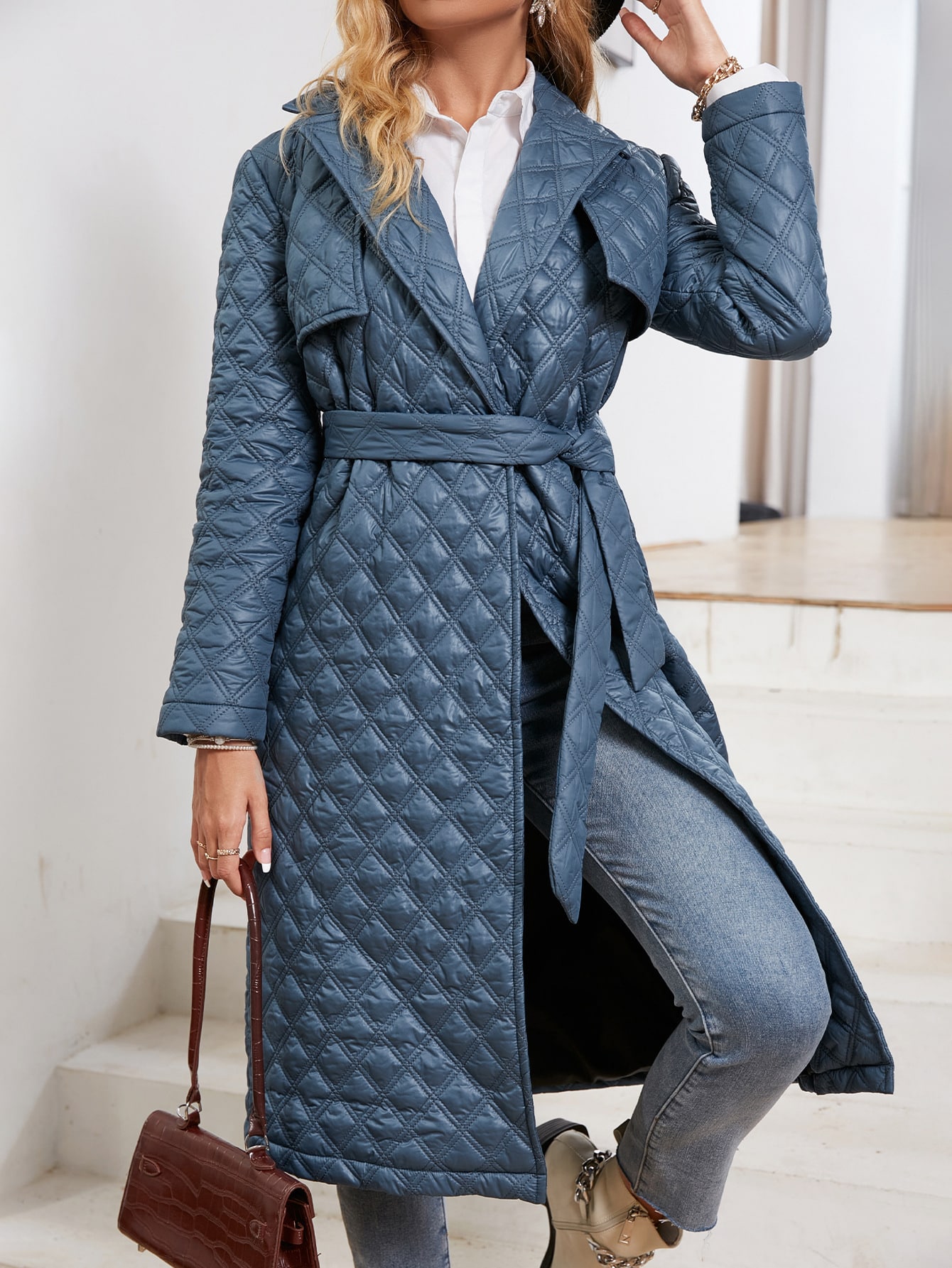 Doudoune rétro à revers en dentelle. Veste d'hiver pour femmes – Image 5