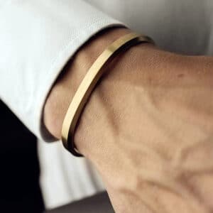 Bracelet en acier inoxydable. Bracelet manchette pour hommes