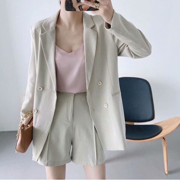 Veste tendance à la mode pour les femmes