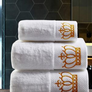 Serviettes brodées et personnalisées en coton. Serviettes de bain douces