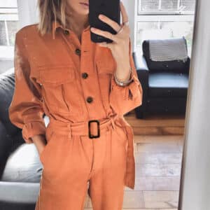 Combinaison orange élégante à la mode pour femmes