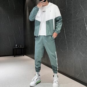 Costume de sport à capuche pour hommes