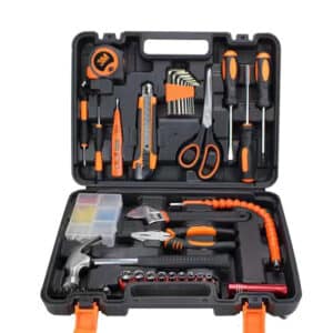 Set d'outils de quincaillerie pour la maison. Boîte à outils pour réparations
