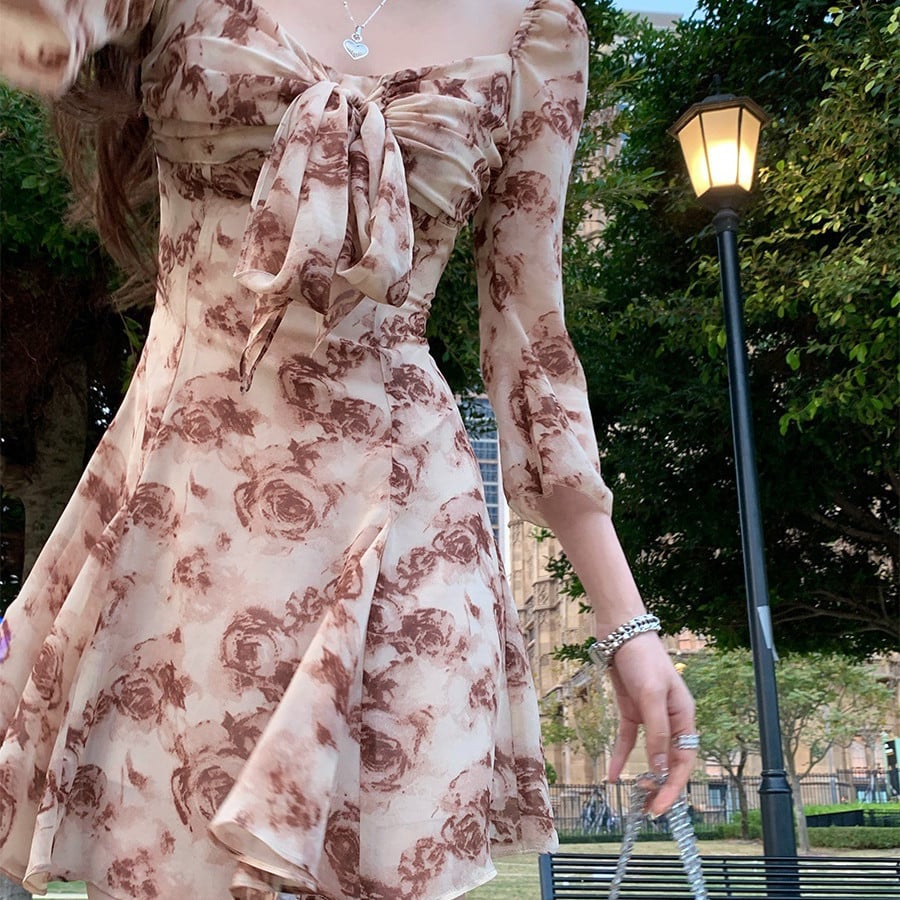 Robe élégante à manches longues imprimées en mousseline de soie pour femmes