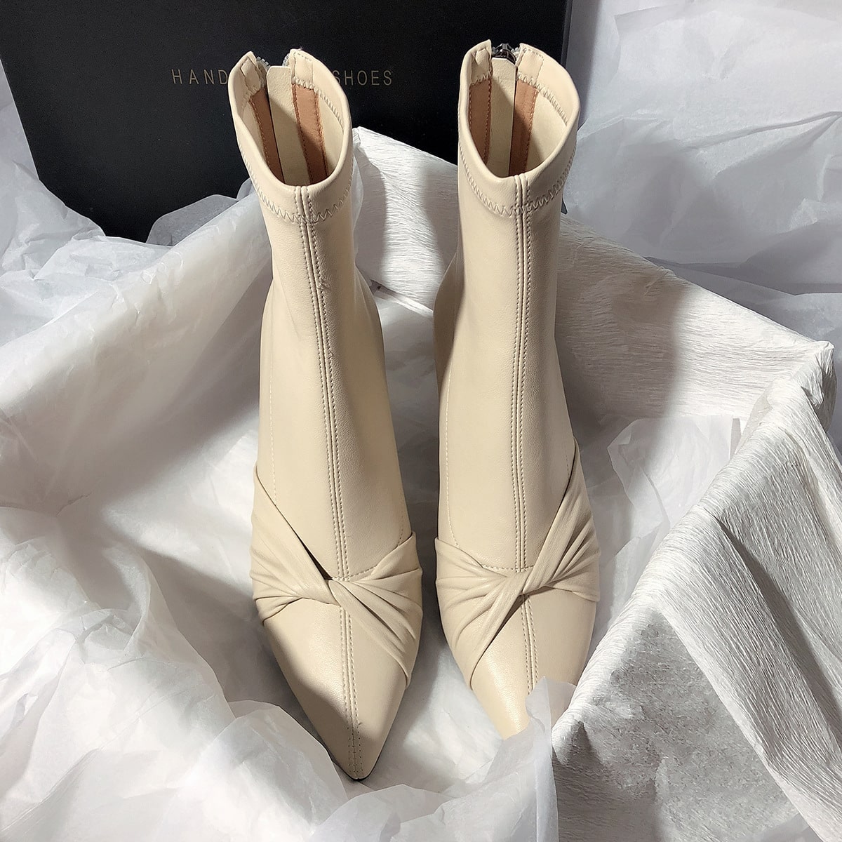 Bottines de cheville élastiques à talons hauts et à nœud de style pour femmes – Image 2