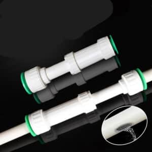 Connecteur à joint d'extension pour tuyaux d'arrosage. Joint de tuyau d'eau