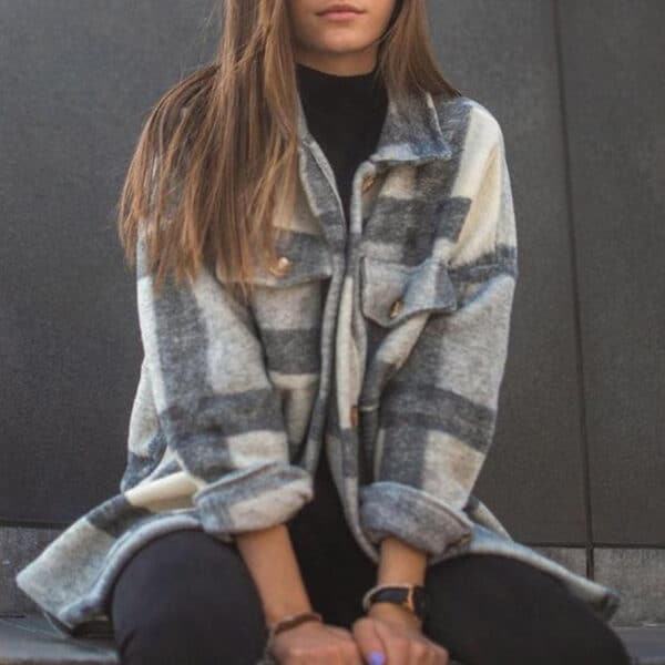 Veste décontractée à carreaux avec manches longues et revers pour femmes – Image 4