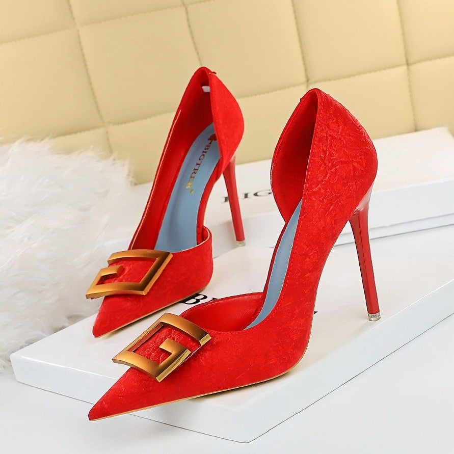 Chaussures à talons hauts et étroits pour femmes avec boucles décoratives sur les côtés – Image 3