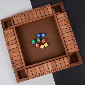 Jeu de plateau à quatre côtés en bois