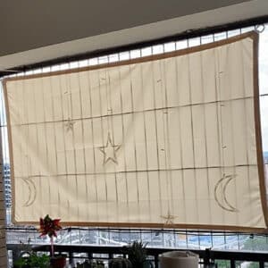 Parasol imperméable de protection et d'isolation thermique. Tissu d'ombrage