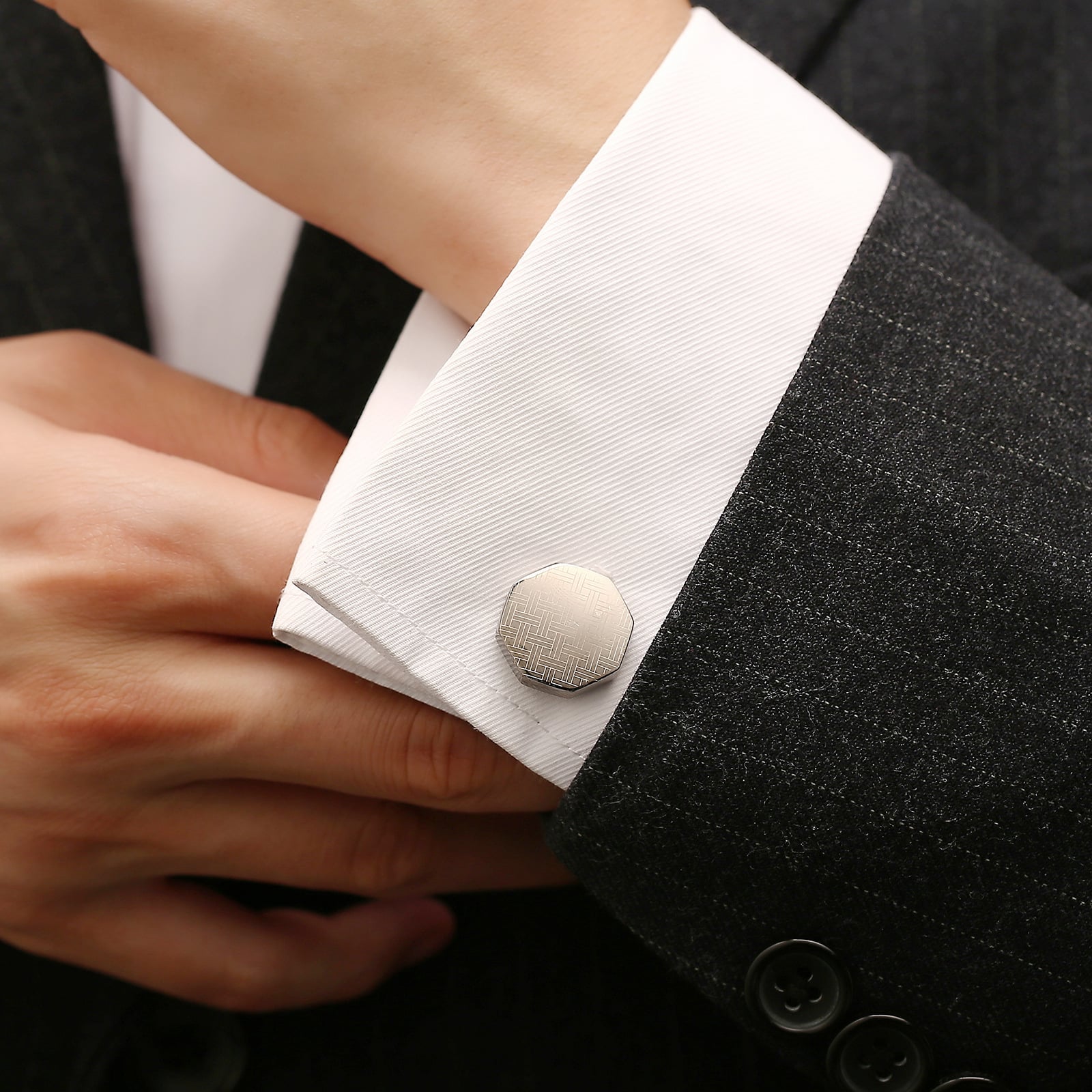 2 pièces. Boutons de manchette élégants pour chemises