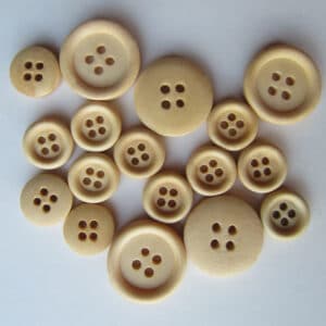 50 pièces. Boutons en bois à motif fleur concave