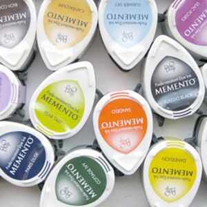 Tampon encreur en caoutchouc à goutte d'eau. Encre à base d'eau et à séchage rapide