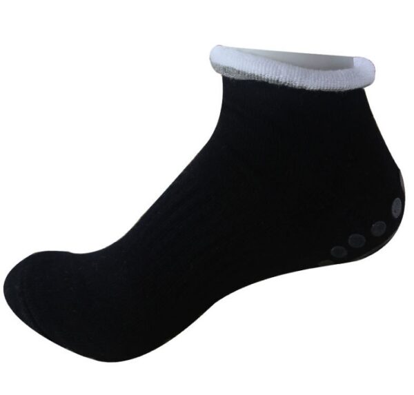 Chaussettes de yoga antidérapantes à granules de silicone pour femmes – Image 6