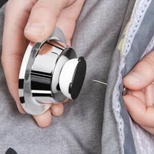 Boucle magnétique antivol de magasins, supermarchés et centres commerciaux. Etiquette antivol