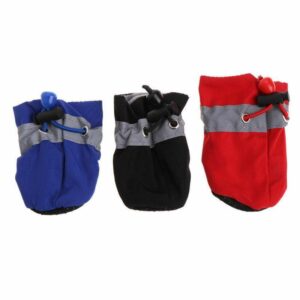 Chaussures pour chiens. Couvre-pieds de chaussure pour chiens
