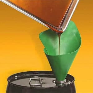 Entonnoir général flexible. Entonnoir pour vidange d'huile. Outil de ravitaillement
