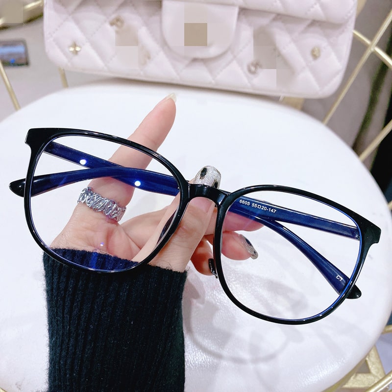 Lunettes rétro à monture élégante à la mode – Image 3