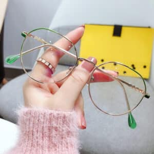 Lunettes de myopie tendances et à la mode pour femmes