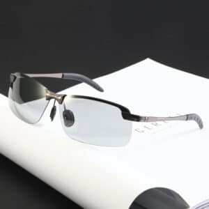 Lunettes de jour et de nuit à changement de couleur. Lunettes de vision nocturne
