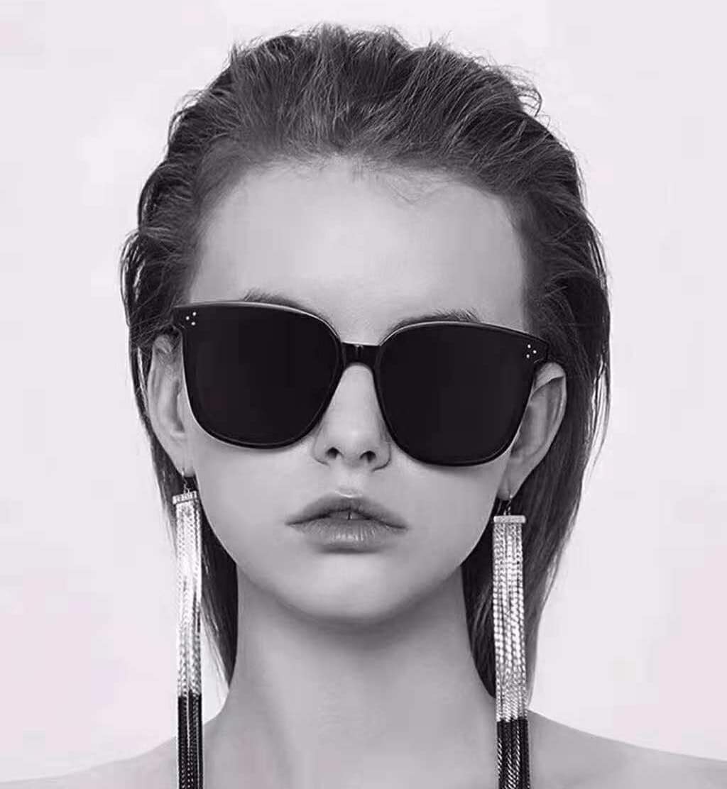 Lunettes de soleil rectangulaires pour femmes. Lunettes de soleil carrées sans bord
