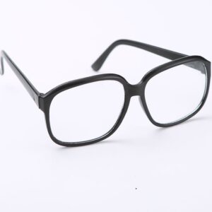 Lunettes de protection tendances pour hommes. Lunettes à cadre plat à la mode