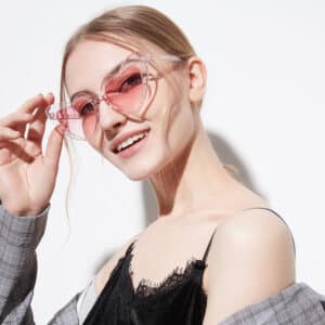 Lunettes de soleil populaires en forme de cœur à la mode pour femmes