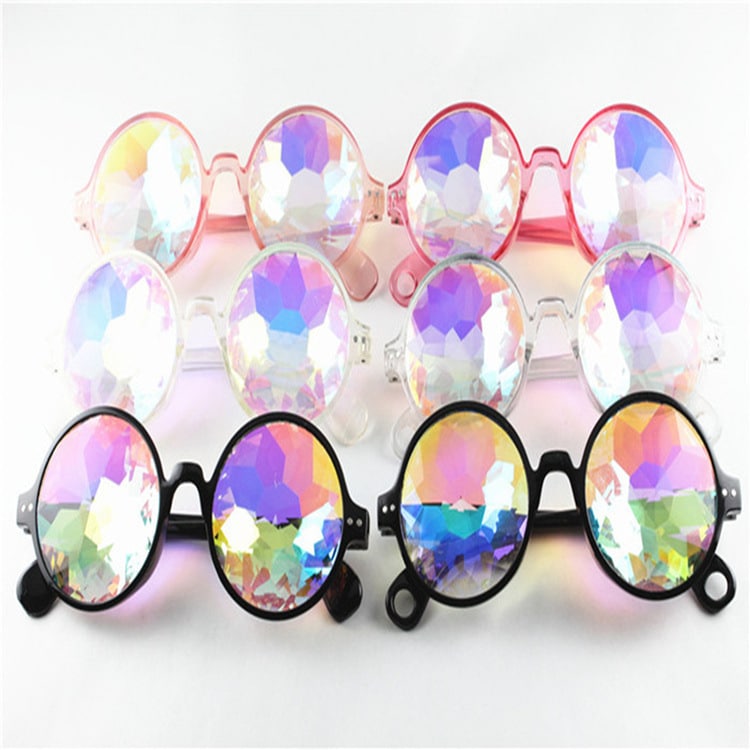 Lunettes de soleil de concert Kaleidoscope de style arc-en-ciel bordées – Image 3