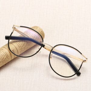Lunettes plates et creuses en métal
