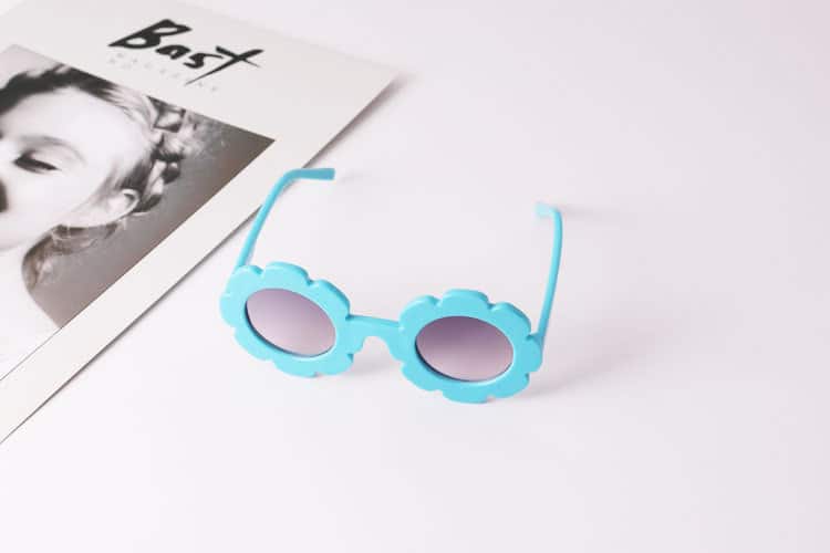 Lunettes de soleil transparentes – Image 2