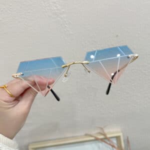 Lunettes de soleil amusantes et chaudes pour femmes