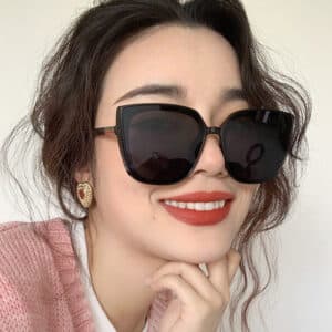 Lunettes rétro de style sauvage à la mode pour femmes