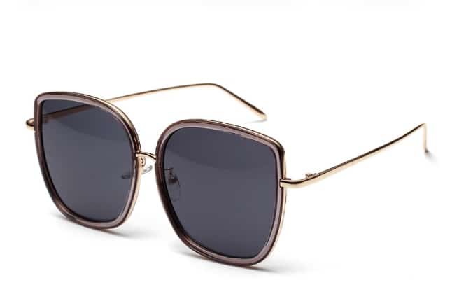 Lunettes de soleil carrées avec monture transparente pour femmes. Lunettes de soleil vintage – Image 4