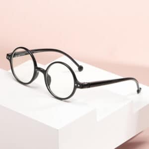 Monture en bambou. Lunettes de lecture rajeunissantes
